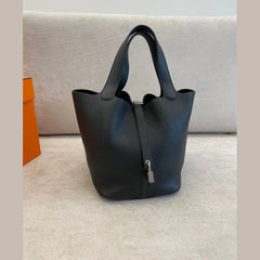 Hermès Black Picotin 22 Clemence Leather with PHW