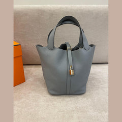 Hermès Picotin 22 Gris Pantin Gold Hardware