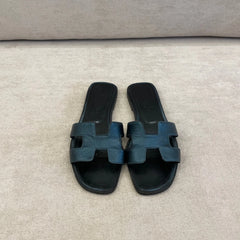 Hermès Metallic Green Oran - Size 37