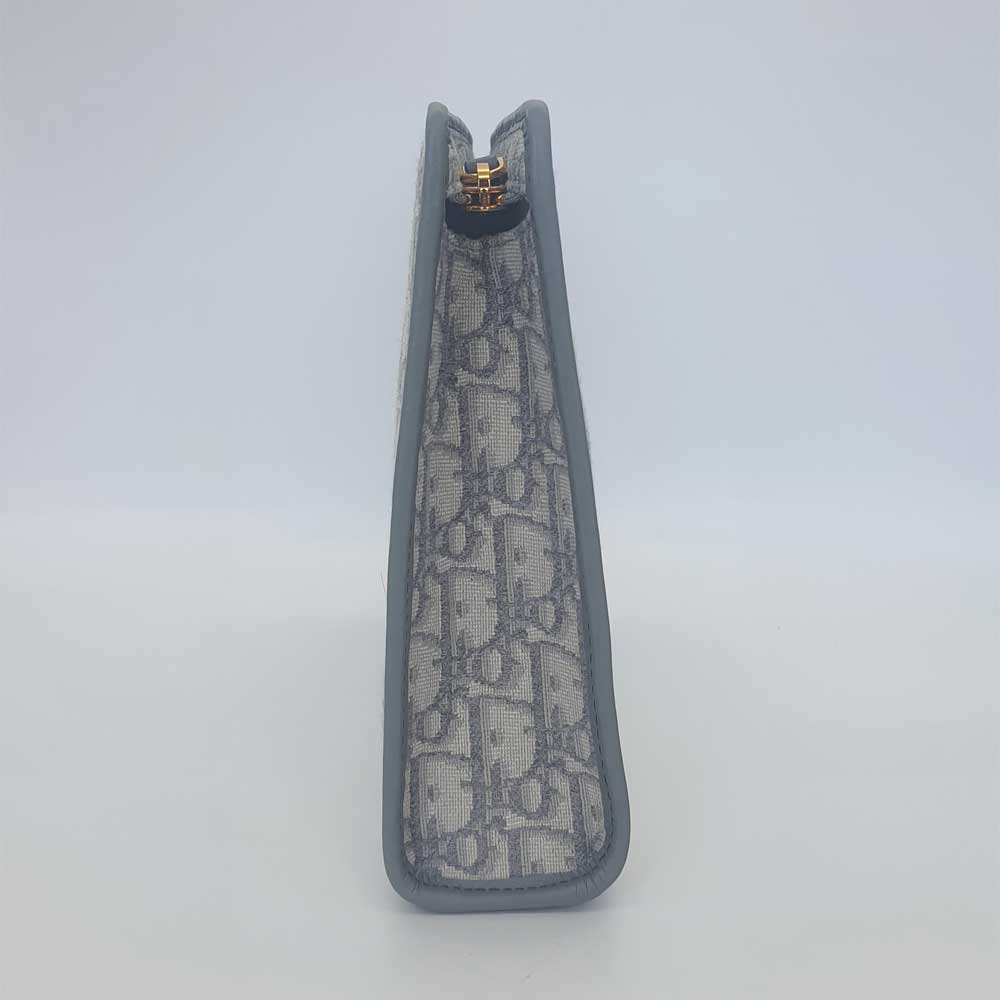 Medium 30 Montaigne Pouch