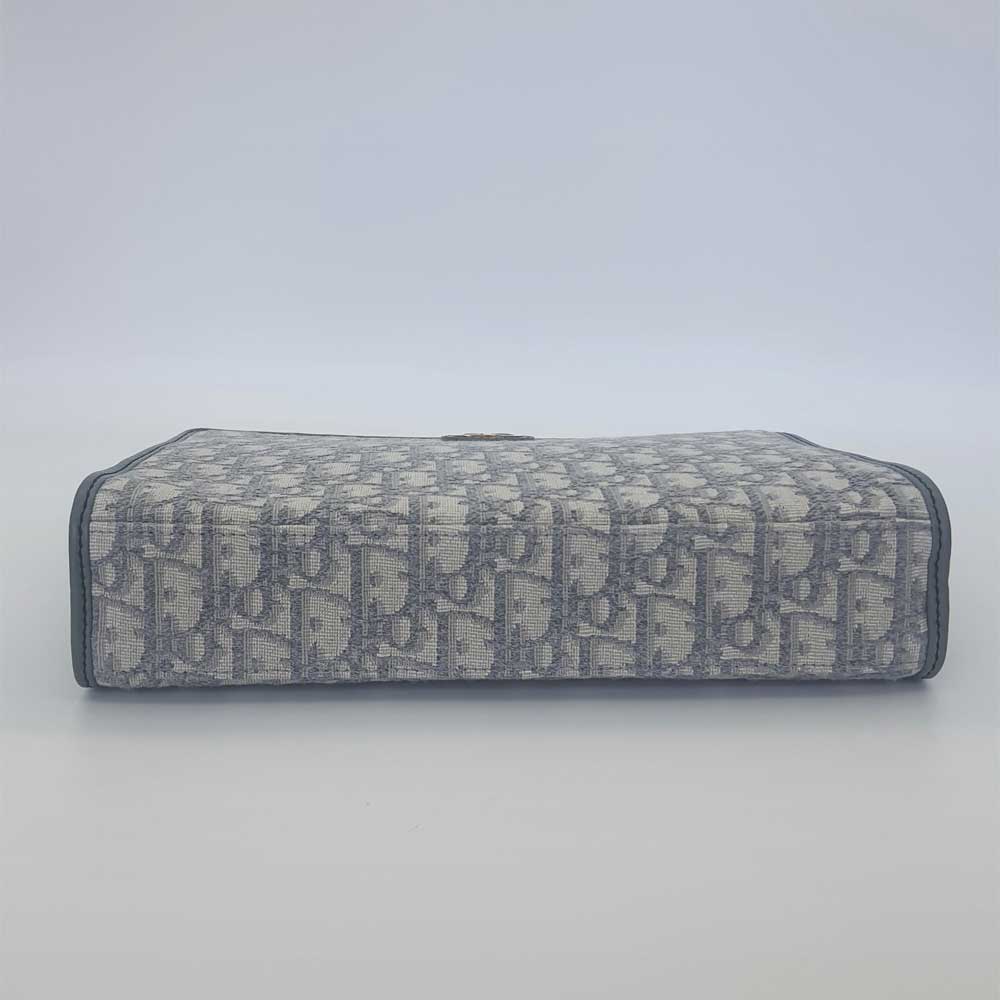 Medium 30 Montaigne Pouch