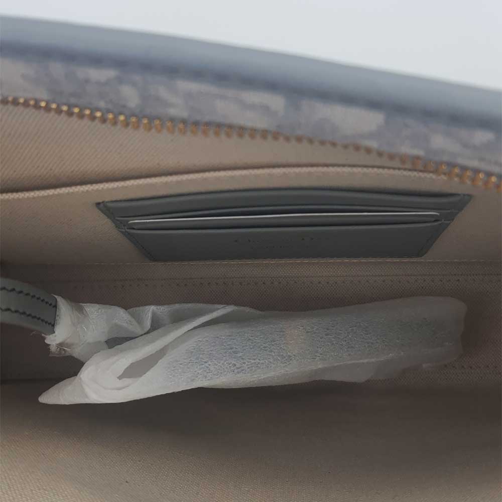 Medium 30 Montaigne Pouch