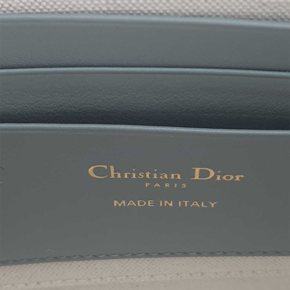 Medium 30 Montaigne Pouch