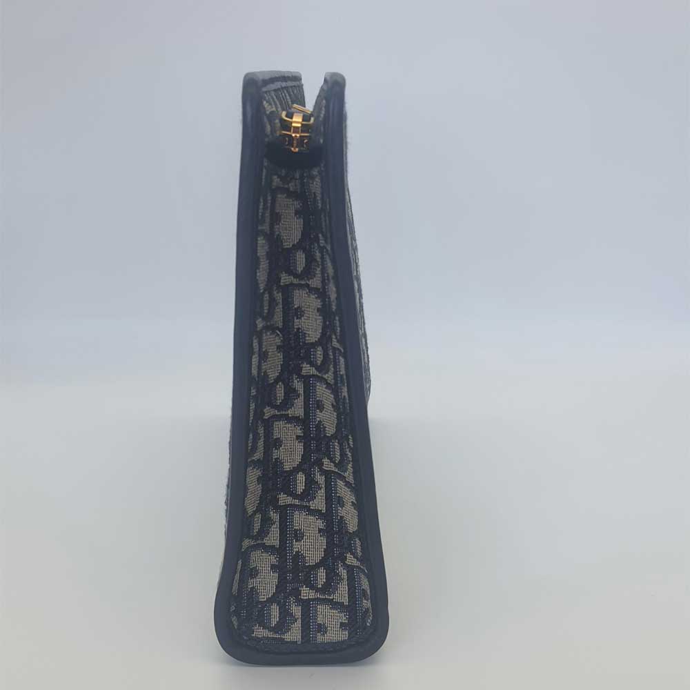 Medium 30 Montaigne Pouch