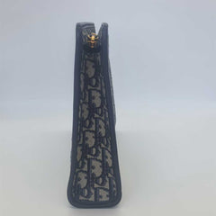 Medium 30 Montaigne Pouch