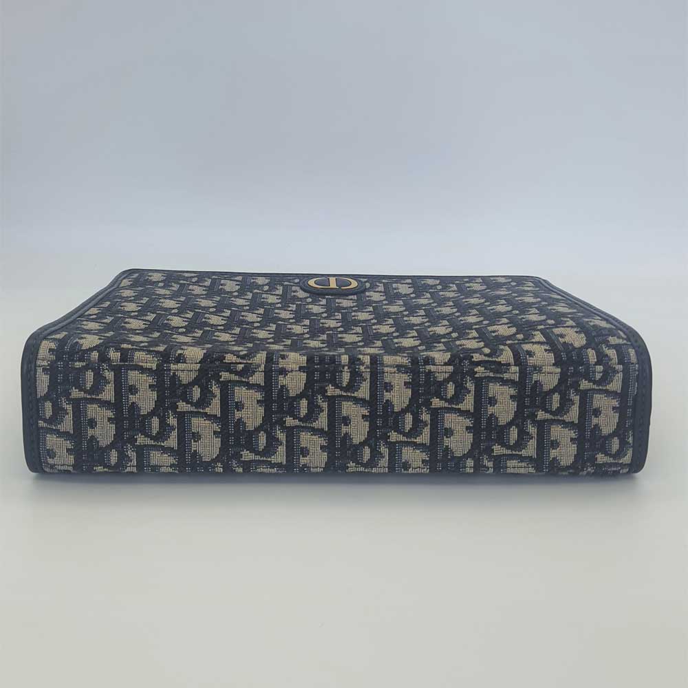 Medium 30 Montaigne Pouch