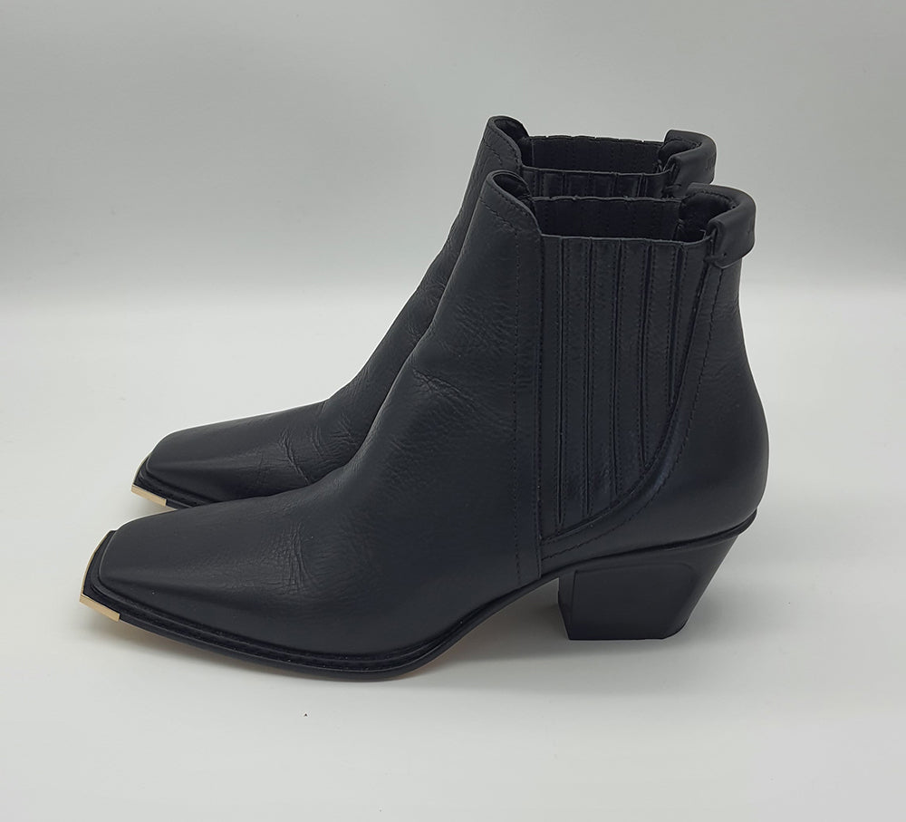 Black Leather Cow Boy Boots