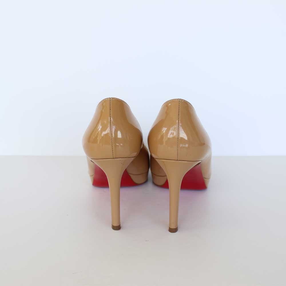 Beige & Black New Simple Pumps