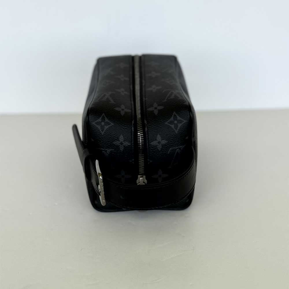 Locket Dopp Travel Kit