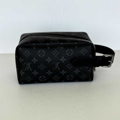 Locket Dopp Travel Kit
