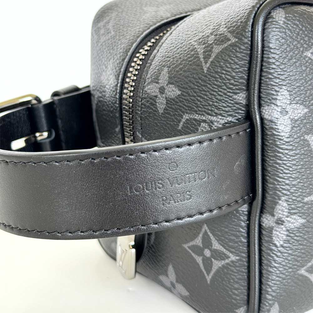 Locket Dopp Travel Kit