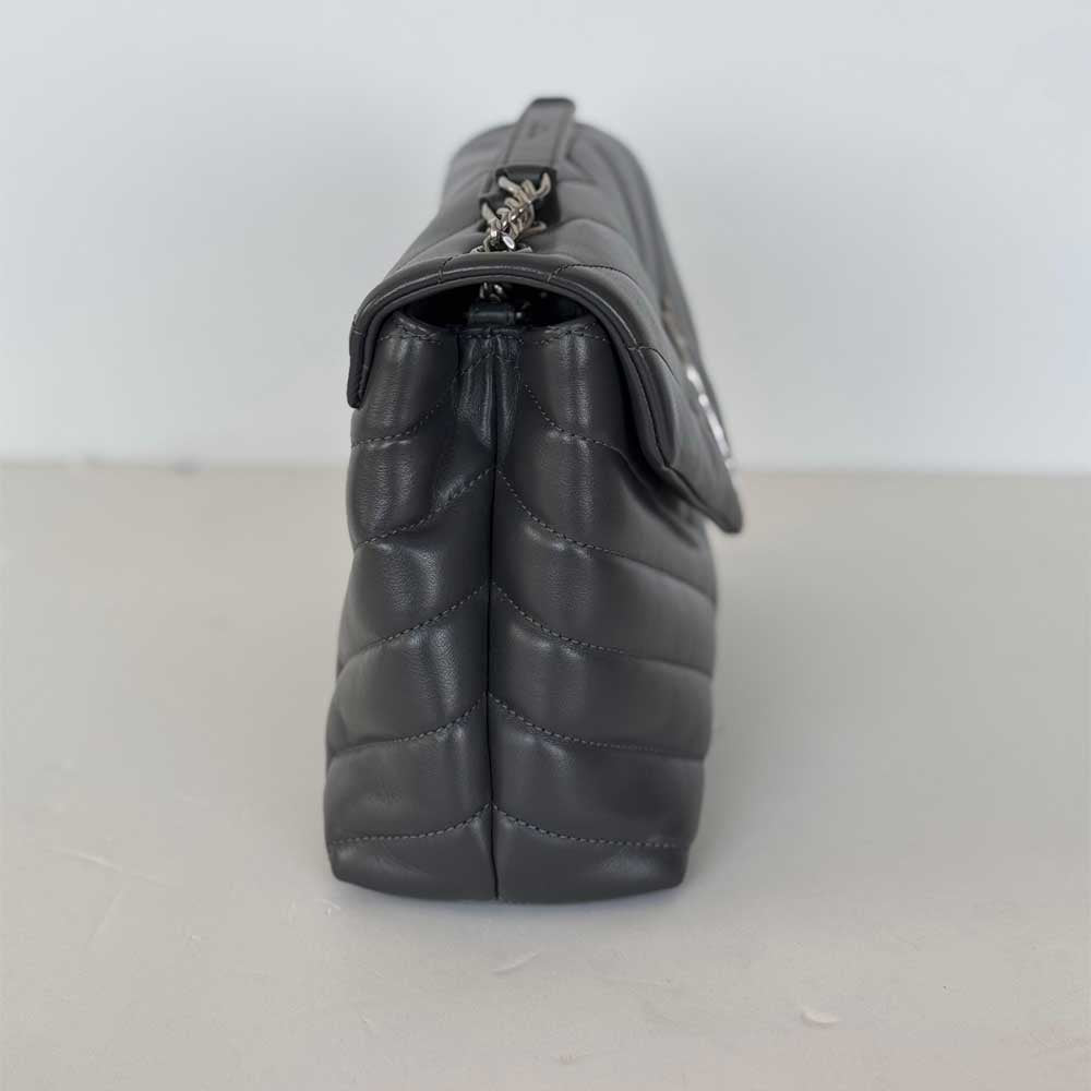 Small Grey Loulou