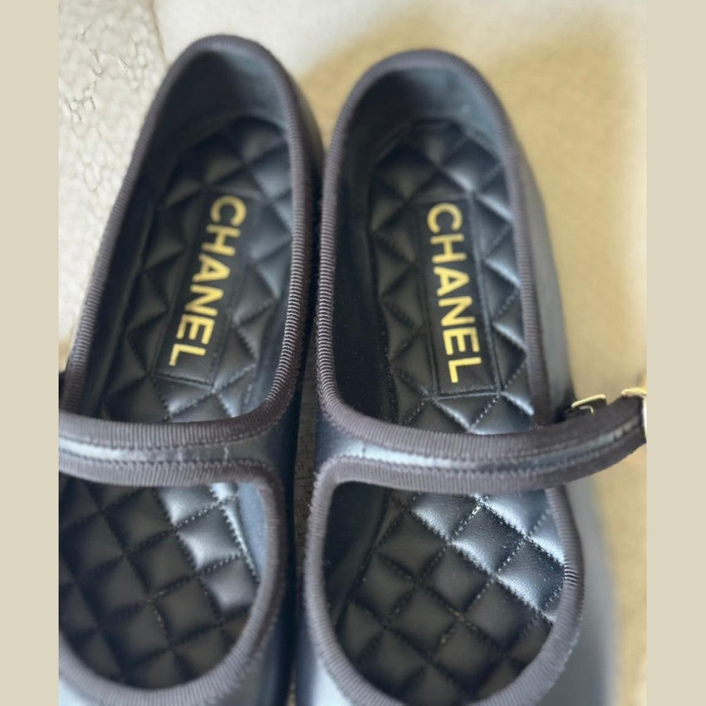Chanel Black Leather Ballerina Mary Jane Flats - Size 37