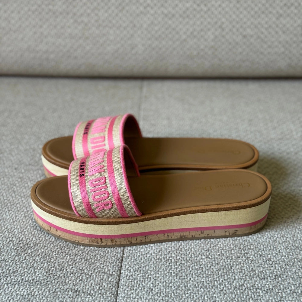 Christian Dior Dioriviera Dway Platform Slide Natural Raffia and Candy Pink Embroidered Cotton - Size 39