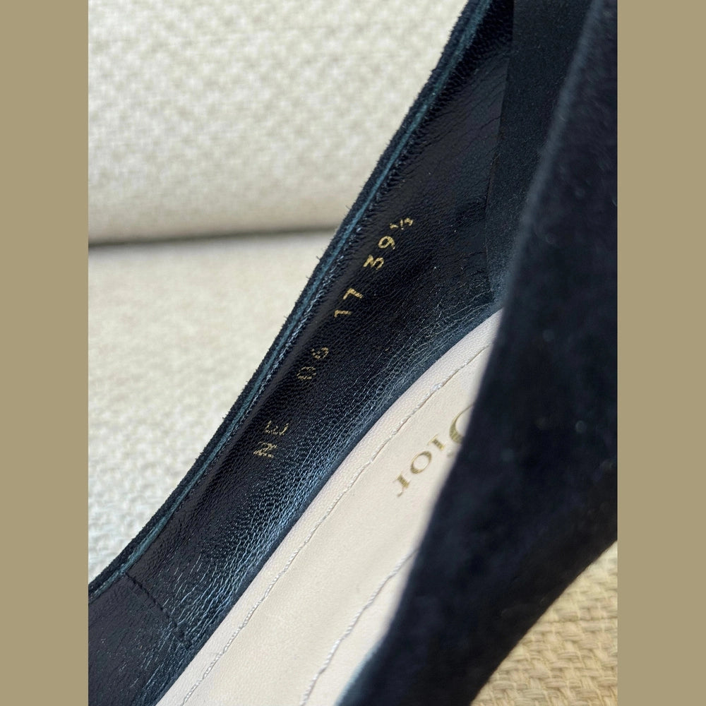 Christian Dior Black Suede Pointed Toe Pumps - Size 39½