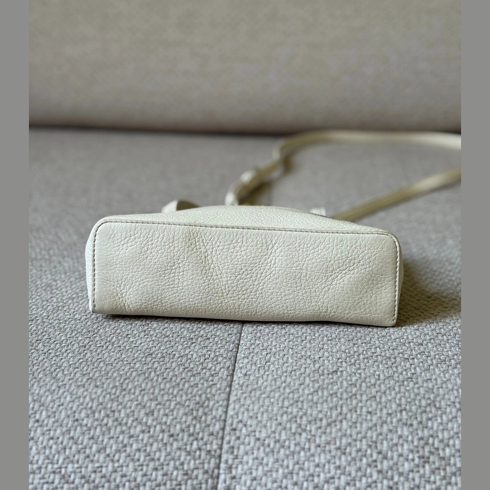 Loro Piana Extra Pocket L19 with Strap