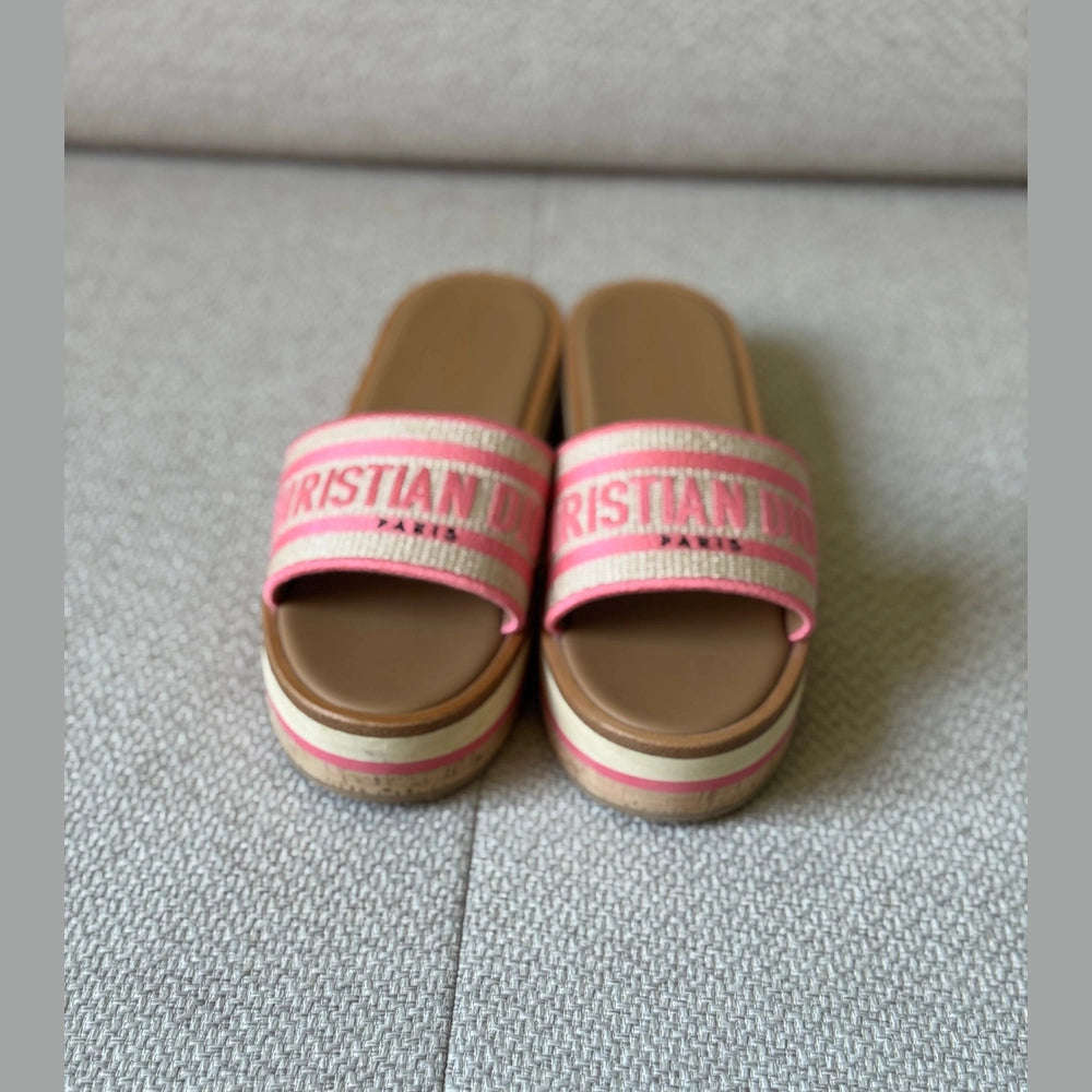 Christian Dior Dioriviera Dway Platform Slide Natural Raffia and Candy Pink Embroidered Cotton - Size 39