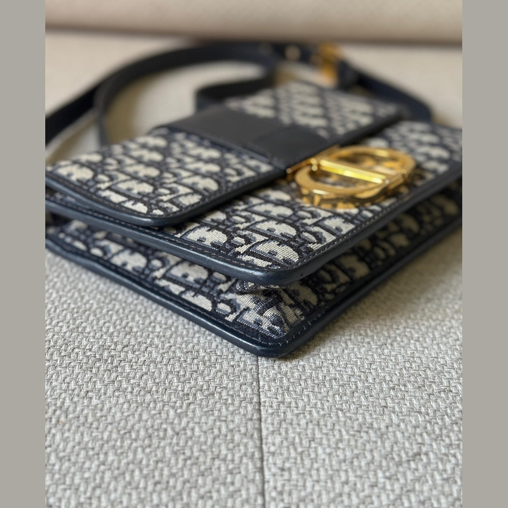 Christian Dior Oblique 30 Montaigne Shoulder Bag