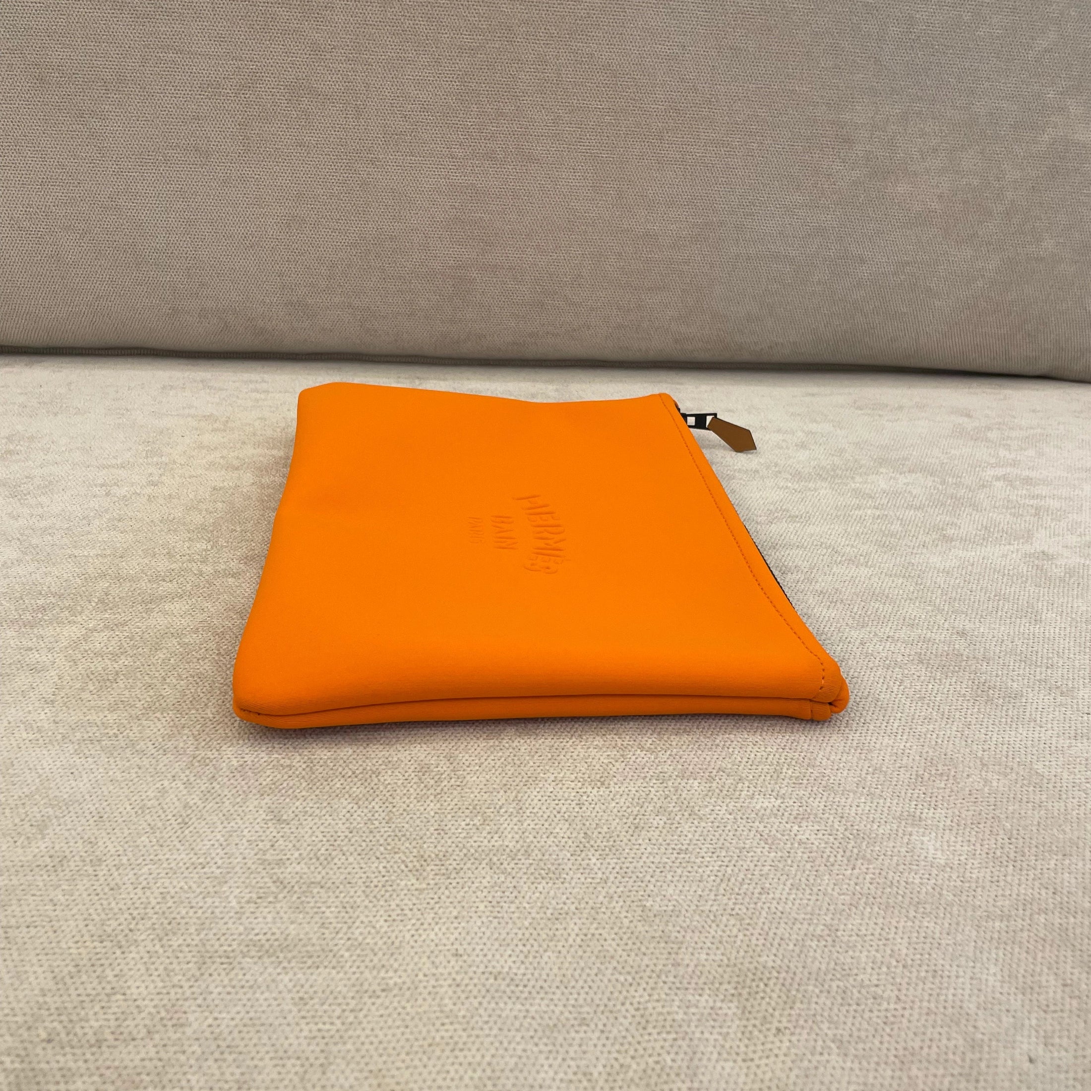 Hermès NeoBain Orange Case