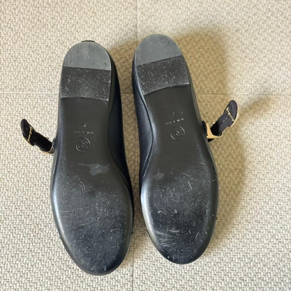 Chanel Black Leather Ballerina Mary Jane Flats - Size 37