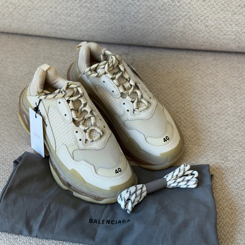 Balenciaga White Triple S - Size 40