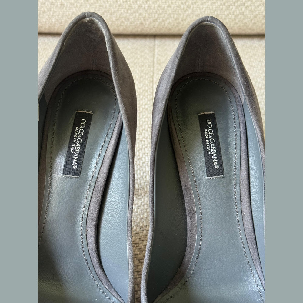 Dolce & Gabbana Grey Suede Pumps - Size 37.5