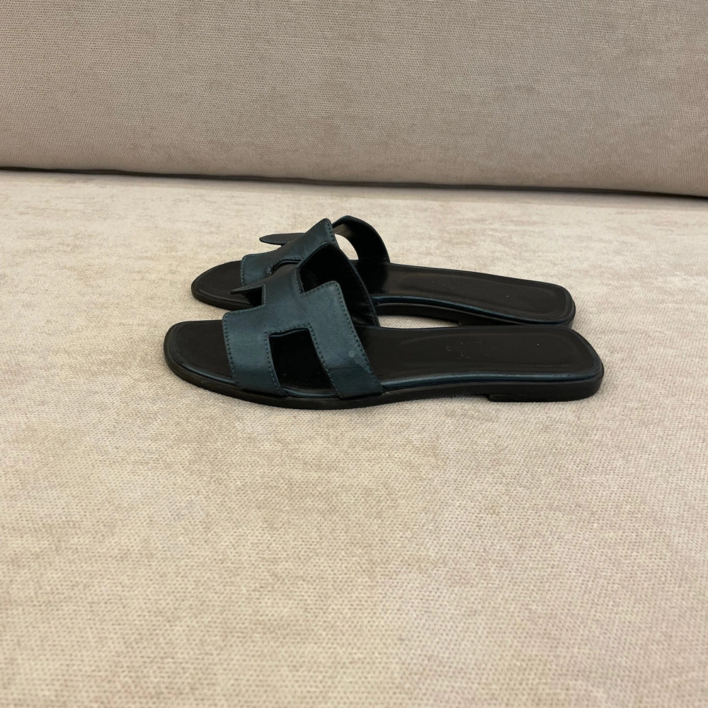 Hermès Metallic Green Oran - Size 37