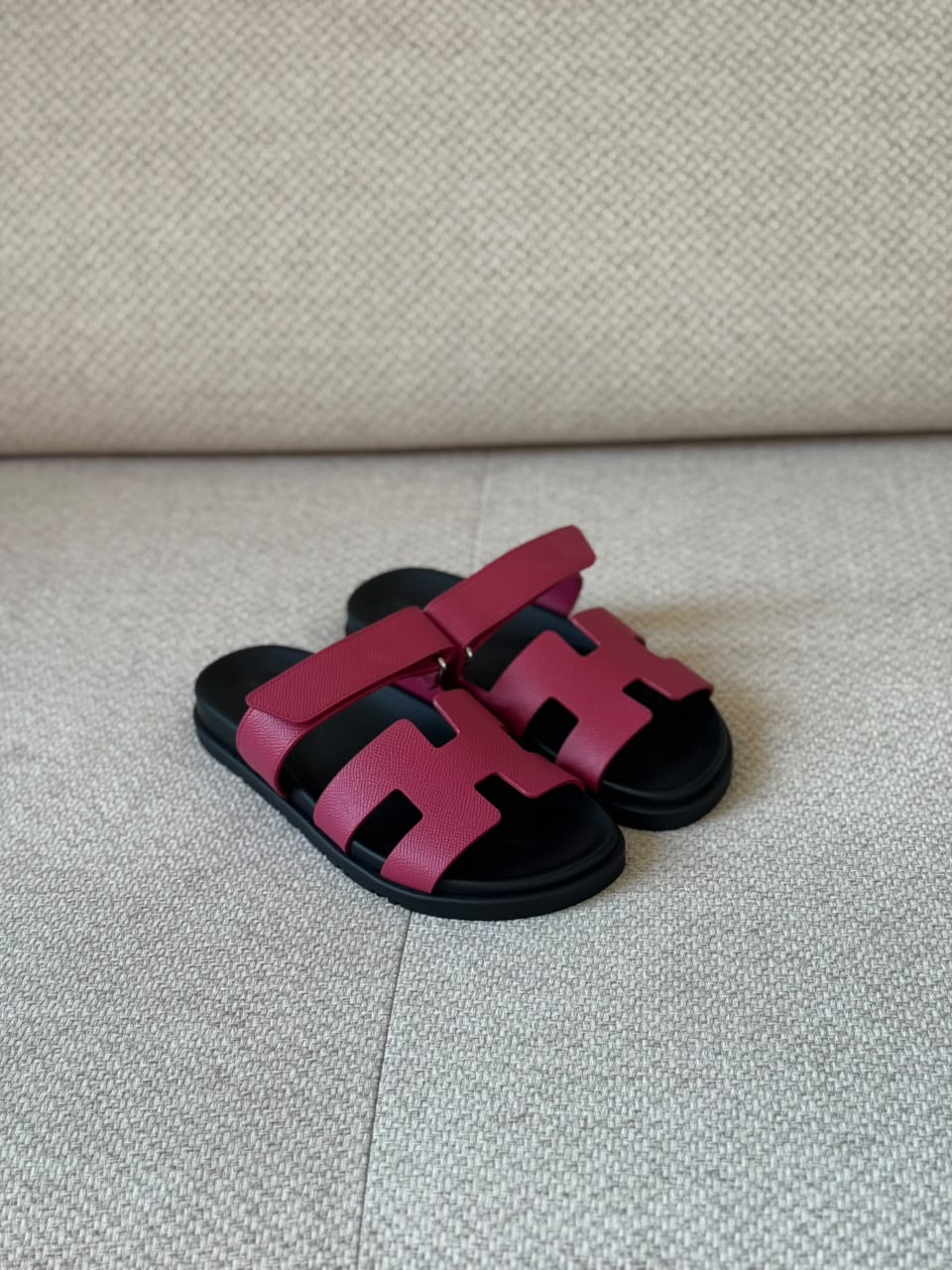 Hermès Chypre Sandals Rose Magenta Epsom Leather - Size 38.5