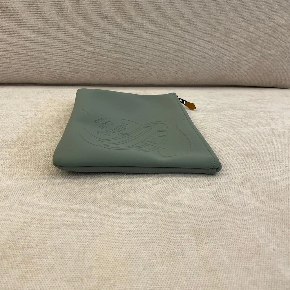 Hermès NeoBain Khaki Case