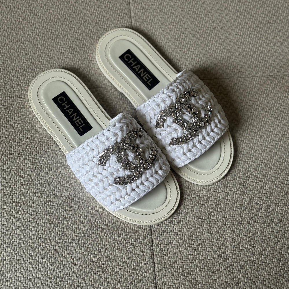 Chanel White CC Raffia Flat Sandals – Size 38 (Fits 39)