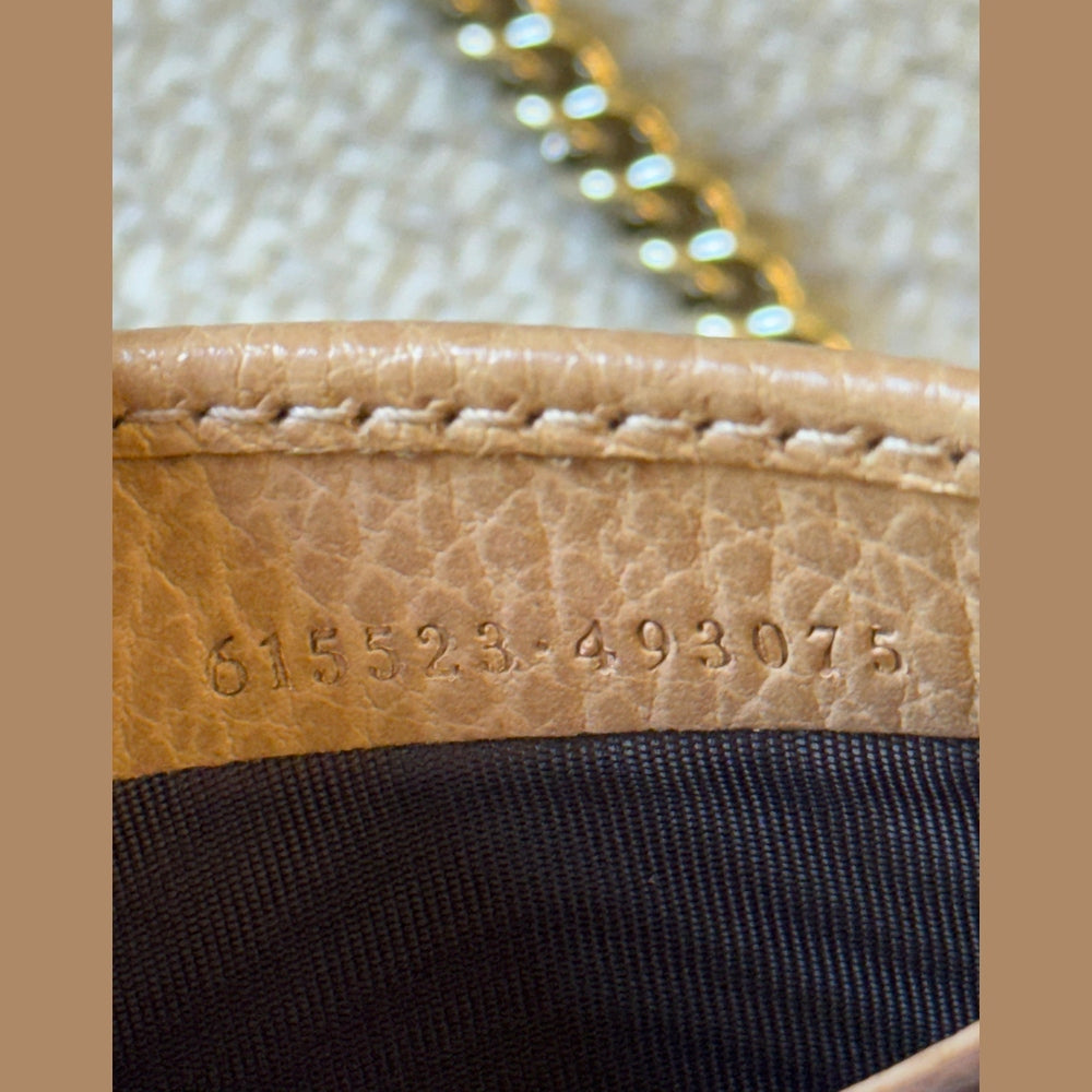 Gucci Interlocking G Beige Wallet On Chain