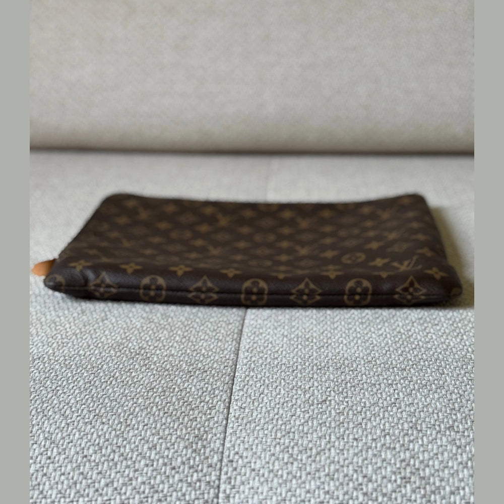 Louis Vuitton Monogram Canvas Étui Voyage MM