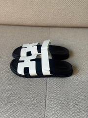 Hermès White Calfskin Leather Chypre Sandals - 39.5