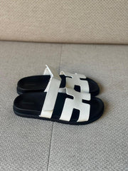 Hermès White Calfskin Leather Chypre Sandals - 39.5