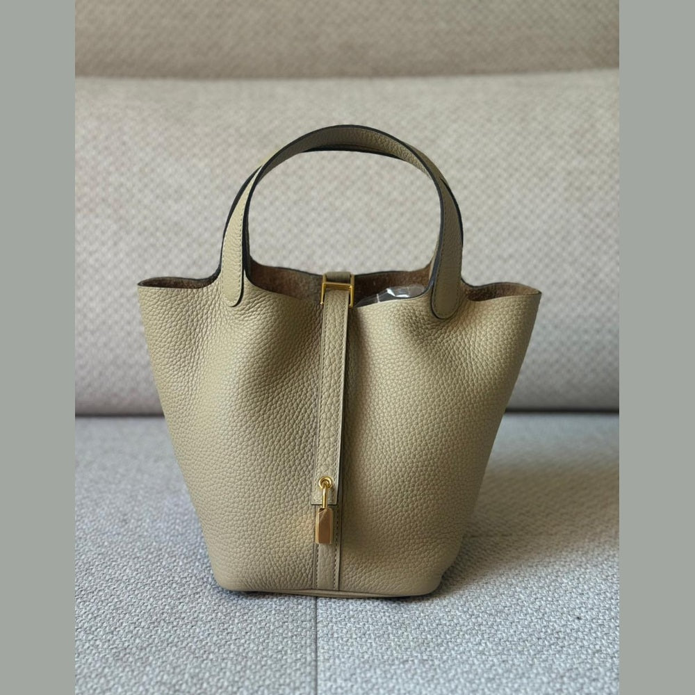 Hermès Trench Clemence Leather Picotin 18 with Gold Hardware - Stamp K