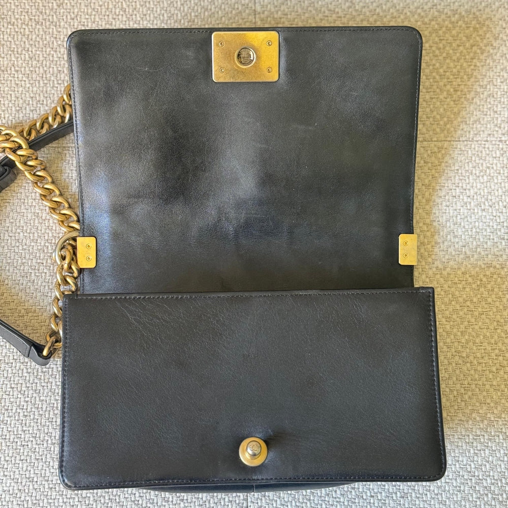 Chanel Black Chevron Leather Medium Boy with Gold Hardware