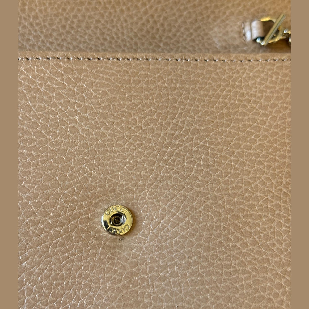 Gucci Interlocking G Beige Wallet On Chain