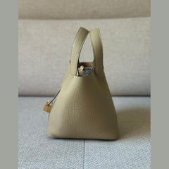 Hermès Trench Clemence Leather Picotin 18 with Gold Hardware - Stamp K