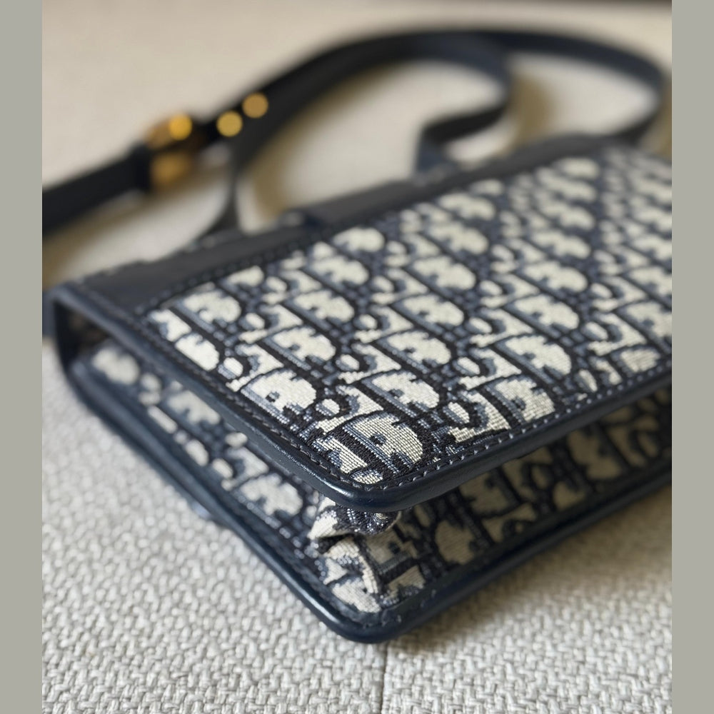 Christian Dior Oblique 30 Montaigne Shoulder Bag