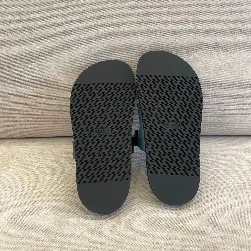 Hermès Chypre Sandals in Calfskin Leather – Size 38
