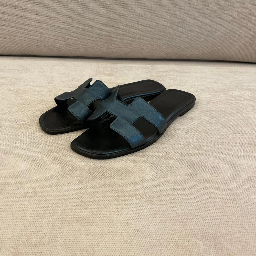 Hermès Metallic Green Oran - Size 37