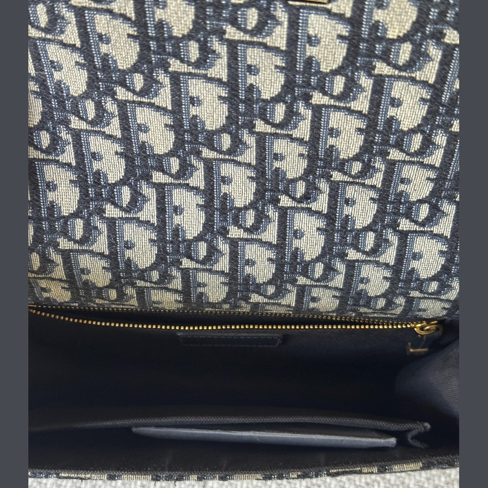 Christian Dior Oblique 30 Montaigne Shoulder Bag