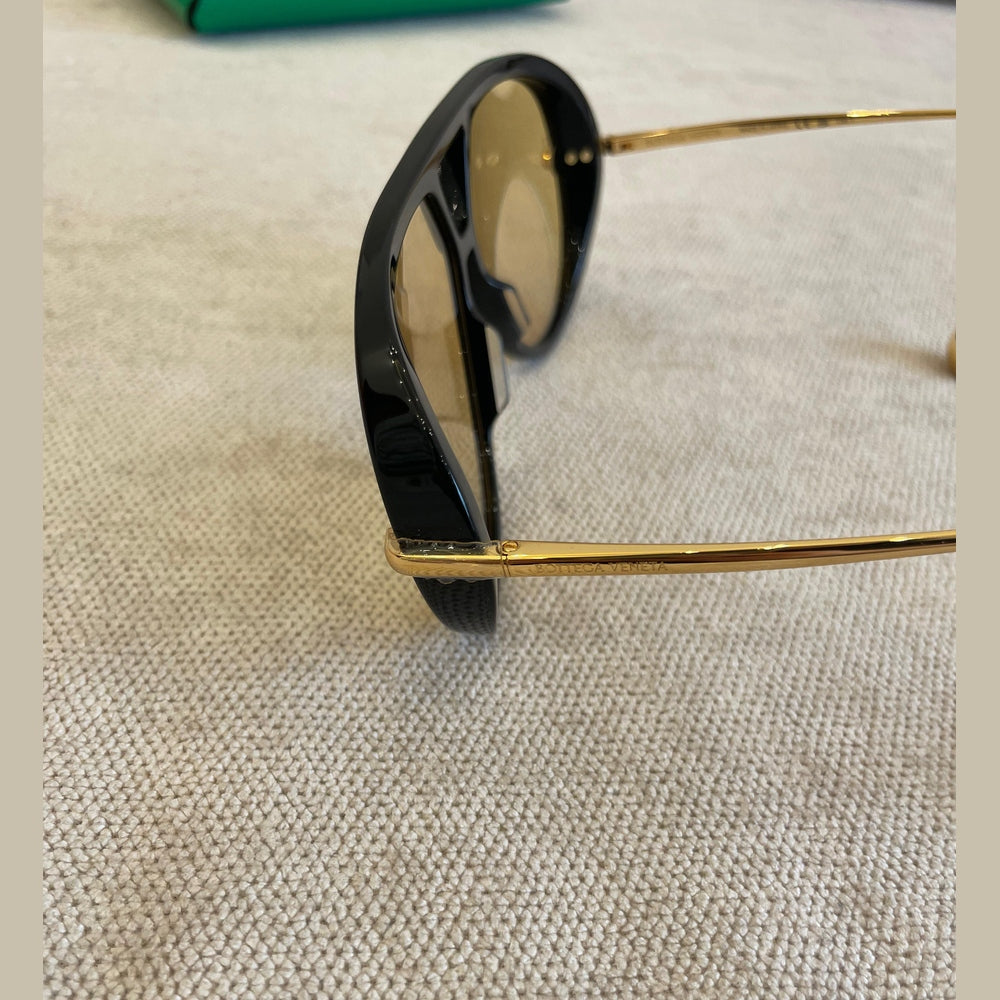 Bottega Veneta Drop Aviator Sunglasses with Receipt